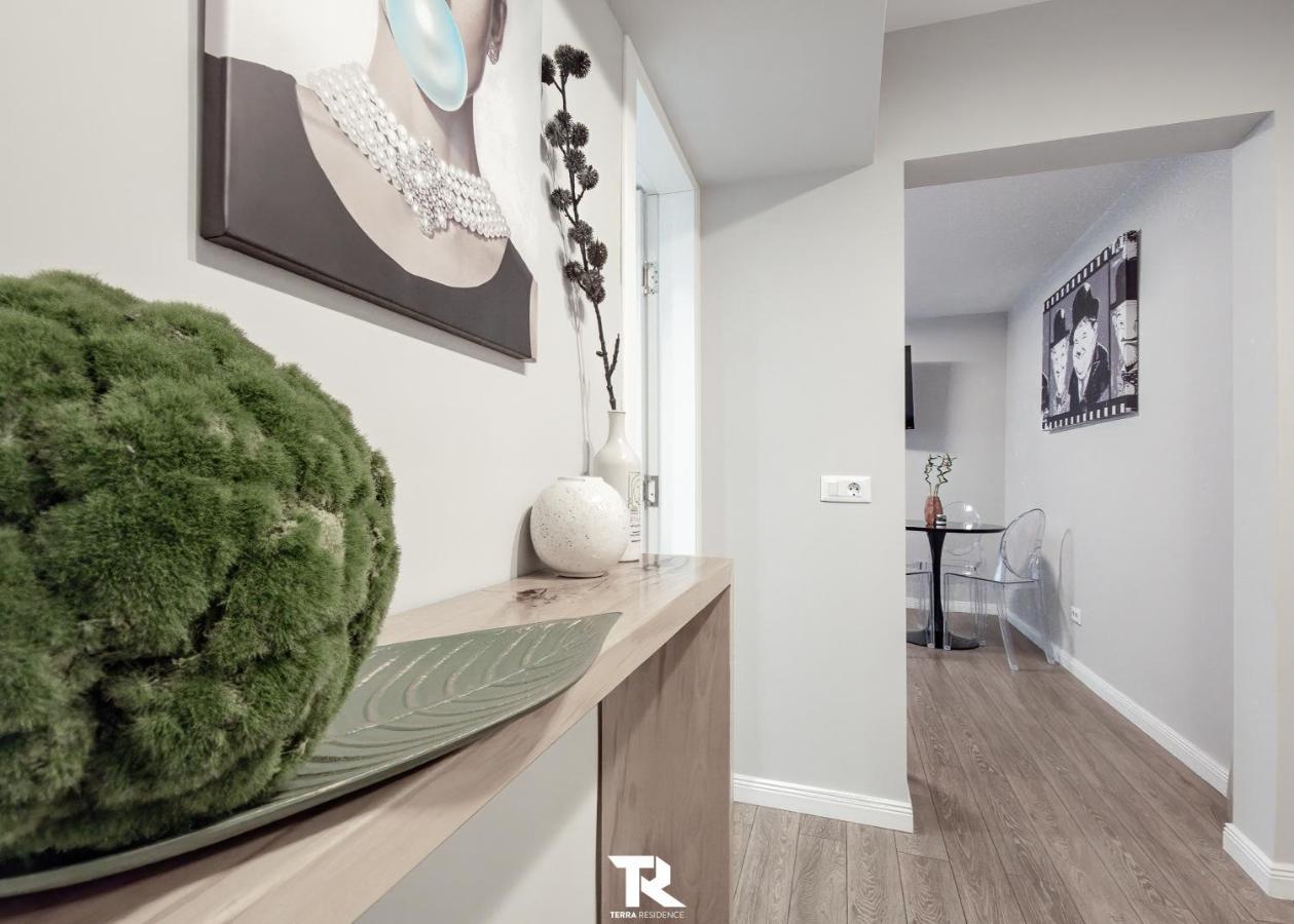 Terra Apartment Сучеава Екстериор снимка