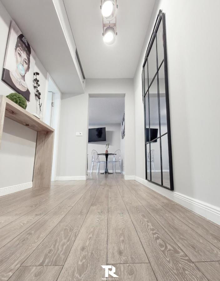 Terra Apartment Сучеава Екстериор снимка